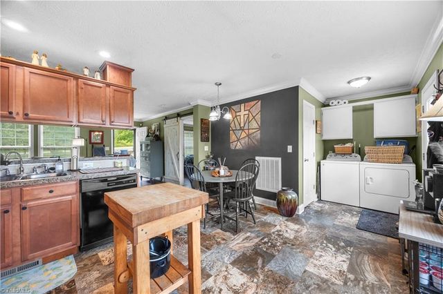 941 New Cut Road, Lexington, NC 27292
