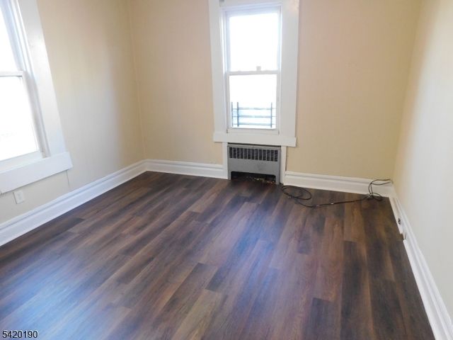 282 Renner Ave, Newark City, NJ 07112