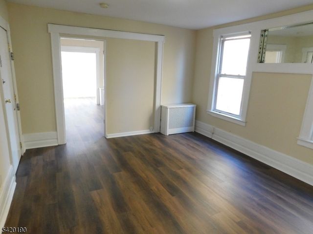 282 Renner Ave, Newark City, NJ 07112