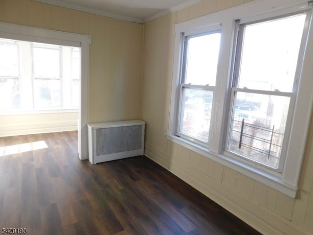 282 Renner Ave, Newark City, NJ 07112