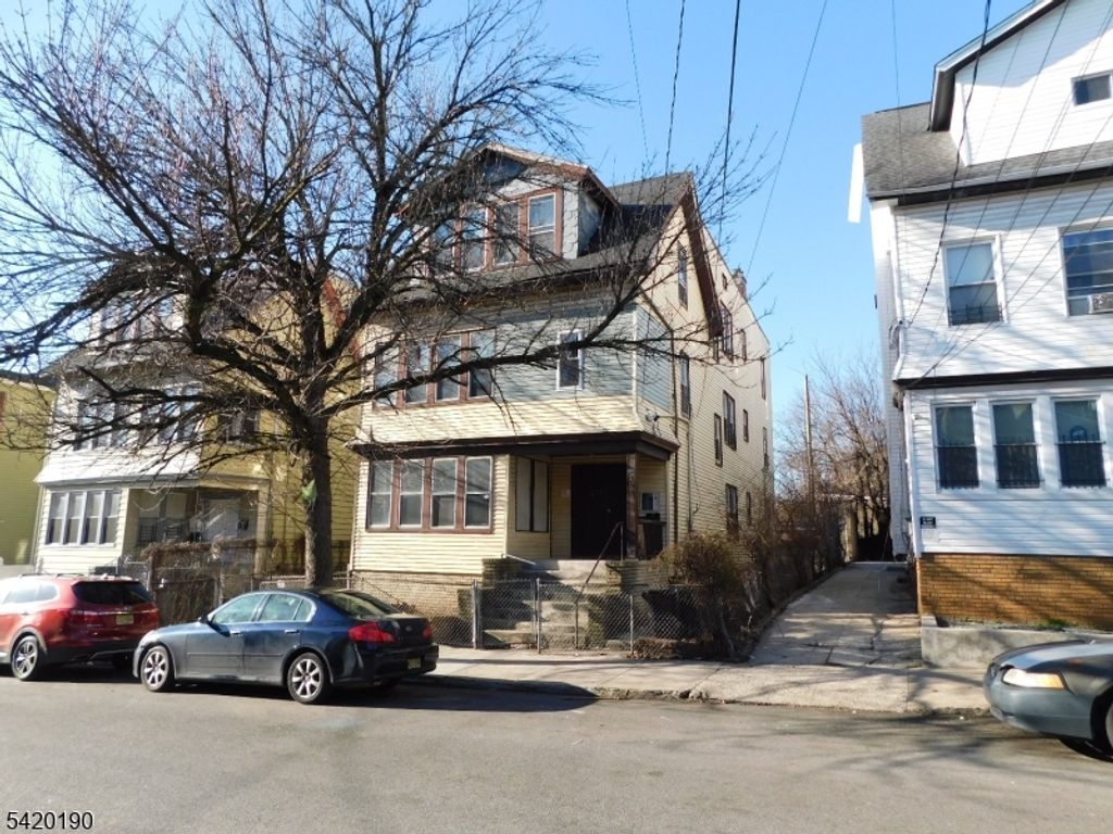 282 Renner Ave, Newark City, NJ 07112 — photo 2