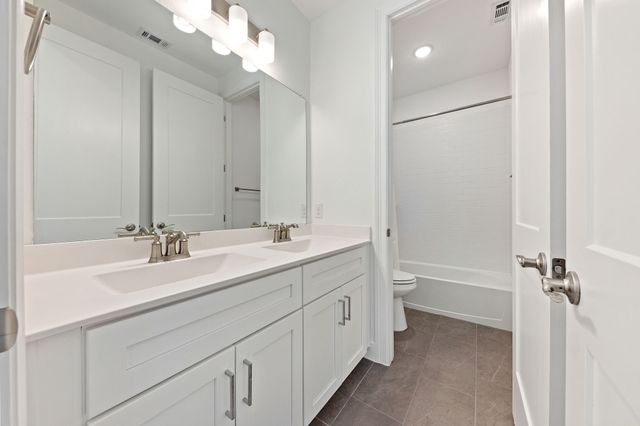 2553 Hampstead Lane, Carrollton, TX 75010