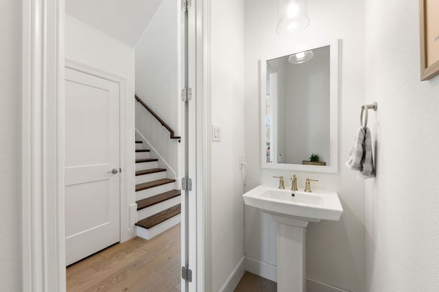 2553 Hampstead Lane, Carrollton, TX 75010