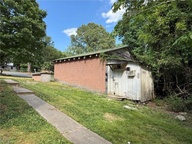 3120 Clark Avenue, Franklinville, NC 27248