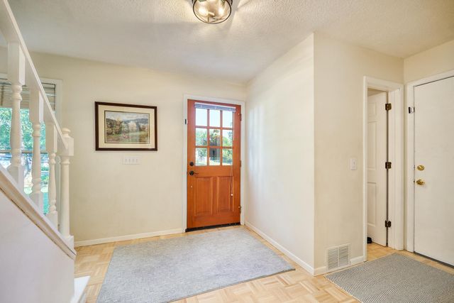 18300 32nd Avenue N, Plymouth, MN 55447