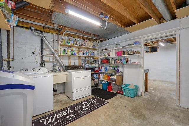 18300 32nd Avenue N, Plymouth, MN 55447