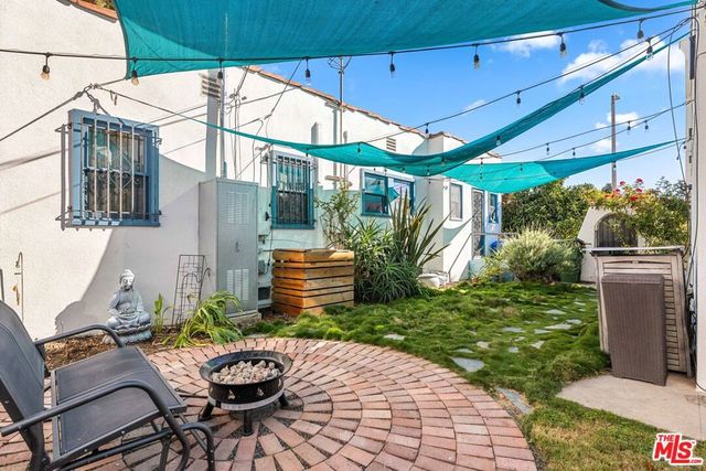 1569 S Orange Grove Avenue, Los Angeles, CA 90019