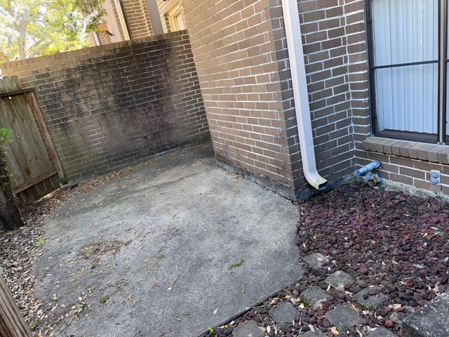 13784 Hollowgreen Drive, Houston, TX 77082