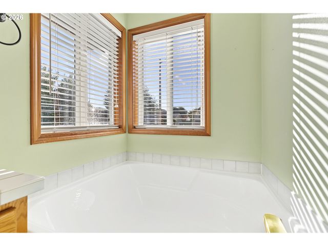 3638 Ne 150TH Ave, Portland, OR 97230