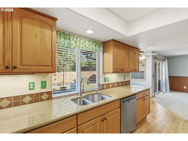 3638 Ne 150TH Ave, Portland, OR 97230