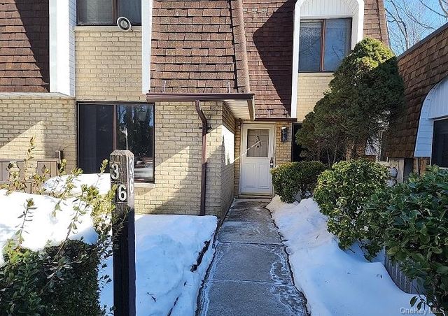 36 Blue Ridge Drive, Medford, NY 11763