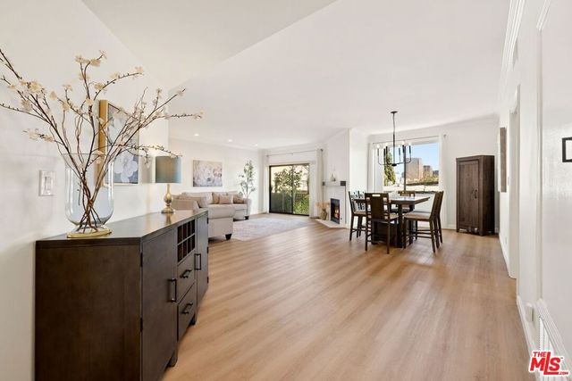 828 S Bedford Street 202, Los Angeles, CA 90035