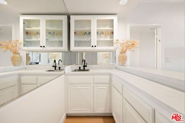 828 S Bedford Street 202, Los Angeles, CA 90035