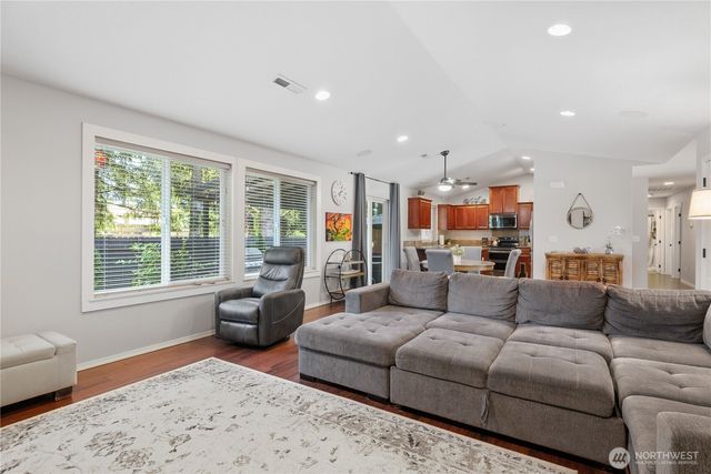 156 Wyatt Drive, Kelso, WA 98626