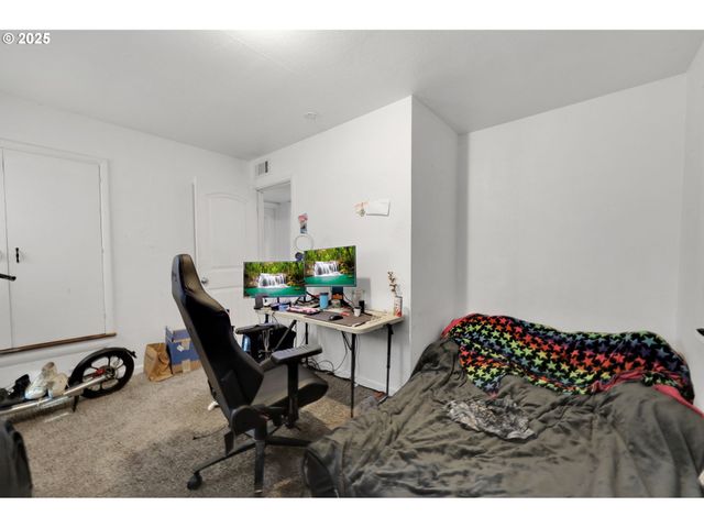 3118 RICHARD Ave, Eugene, OR 97402