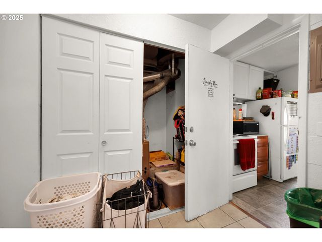 3118 RICHARD Ave, Eugene, OR 97402