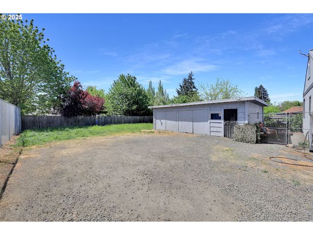 3118 RICHARD Ave, Eugene, OR 97402