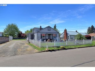 3118 RICHARD Ave, Eugene, OR 97402