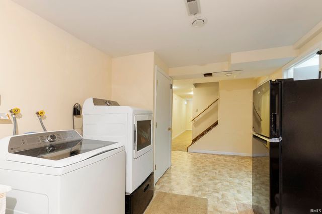 22410 Hanover Drive, Bristol, IN 46507