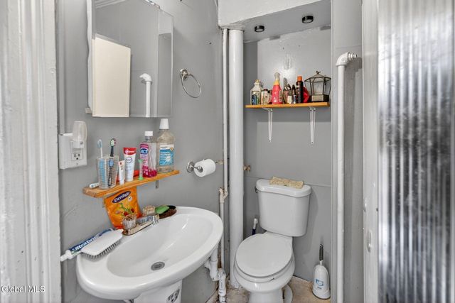 20 McElwain Avenue, Cohoes, NY 12047