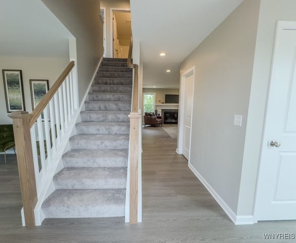 47 Greenspring Court, West Seneca, NY 14224