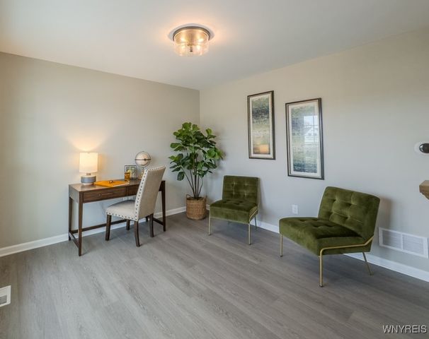 47 Greenspring Court, West Seneca, NY 14224