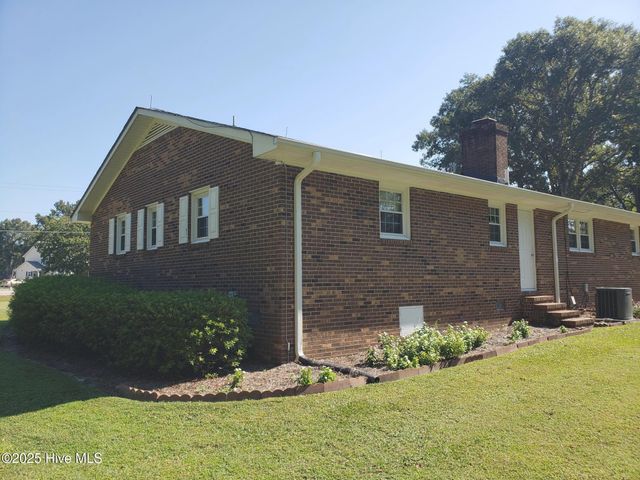 7135 Fate Road, Lucama, NC 27851