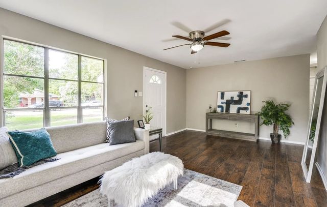 1707 Homeland Street, Dallas, TX 75212