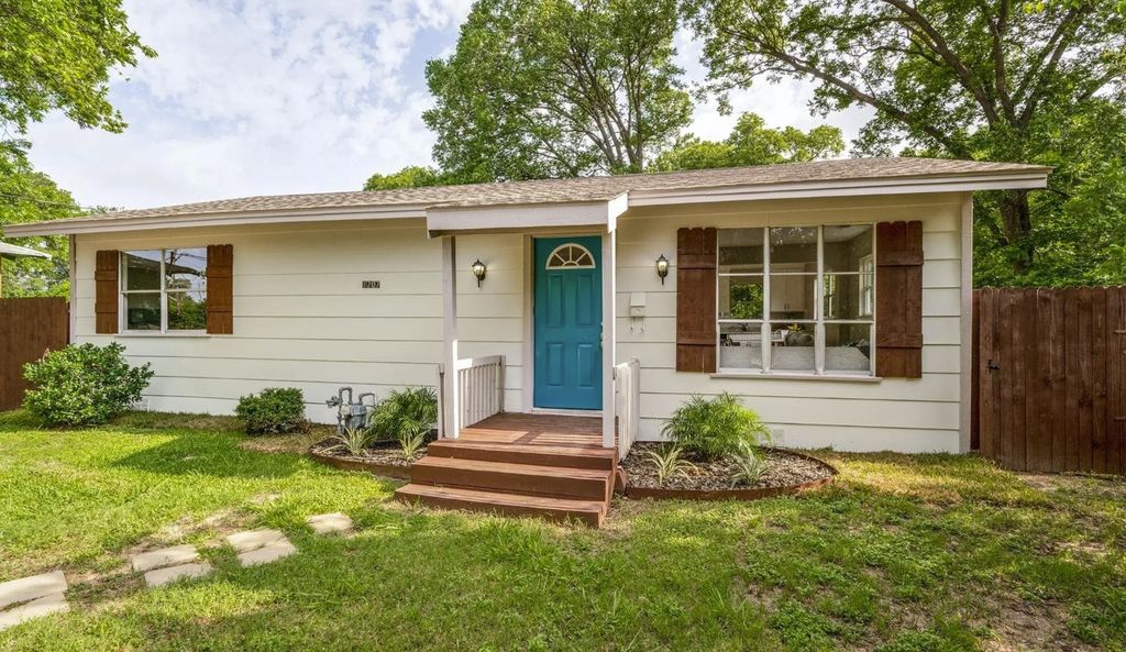 1707 Homeland Street, Dallas, TX 75212