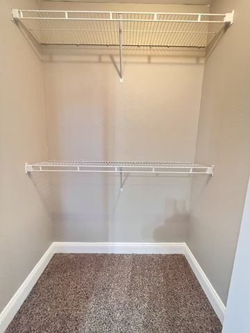 1717 Manning Dr, Clarksville, TN 37042