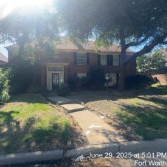 8020 Morning Lane, Fort Worth, TX 76123