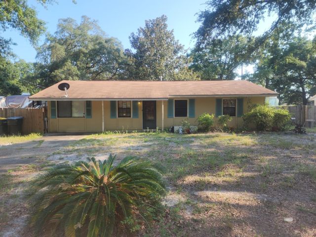 326 NW Oakland Circle Circle, Fort Walton Beach, FL 32548
