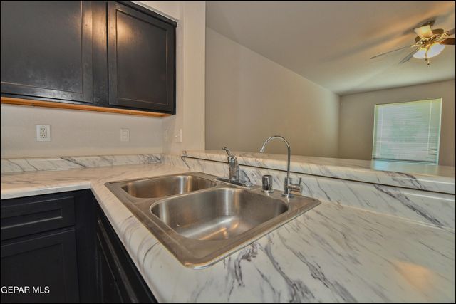952 Orangetip Drive, Horizon City, TX 79928