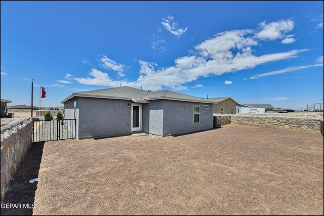 952 Orangetip Drive, Horizon City, TX 79928