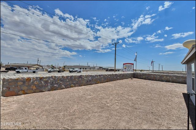 952 Orangetip Drive, Horizon City, TX 79928