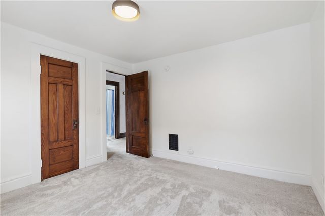 231 West Elm Street, East Rochester, NY 14445