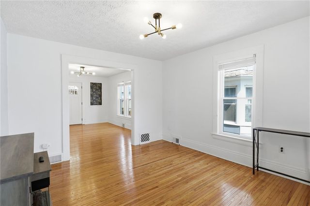 231 West Elm Street, East Rochester, NY 14445