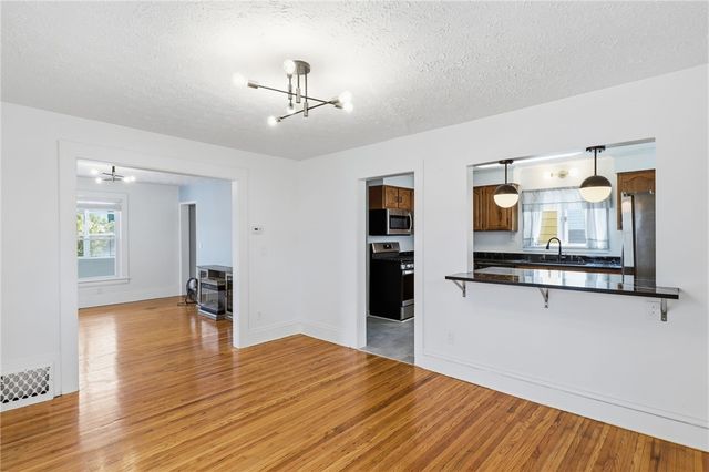 231 West Elm Street, East Rochester, NY 14445