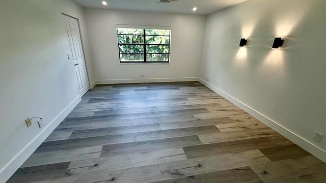 21695 Tall Palm Circle 4a, Boca Raton, FL 33433