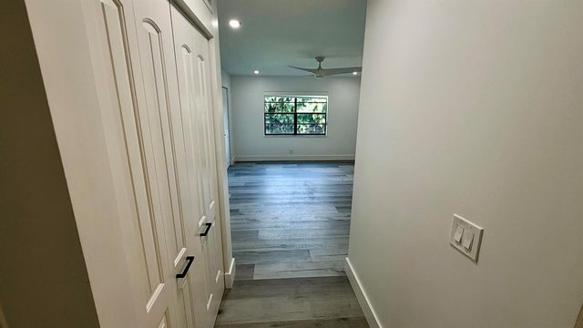 21695 Tall Palm Circle 4a, Boca Raton, FL 33433