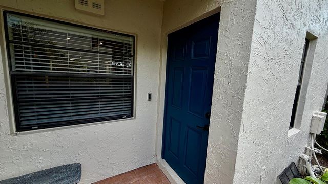 21695 Tall Palm Circle 4a, Boca Raton, FL 33433