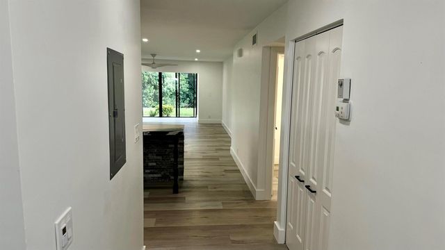 21695 Tall Palm Circle 4a, Boca Raton, FL 33433