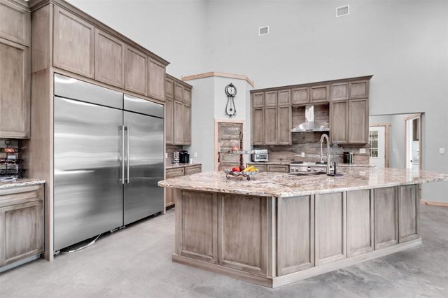 16865 Cowan Road, Alvin, TX 77511
