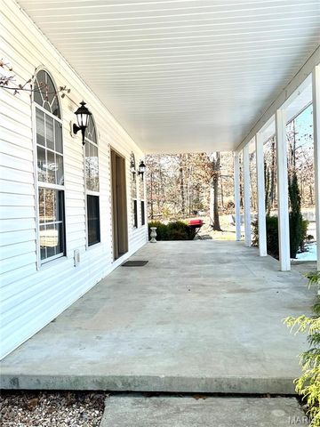 792 County Road 466, Poplar Bluff, MO 63901