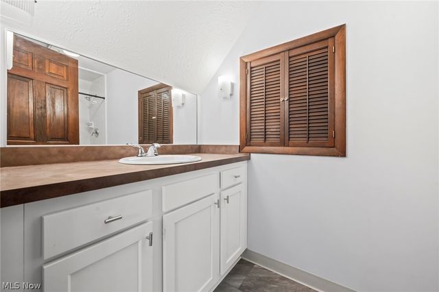 11104 Clarke Road, Columbia Station, OH 44028