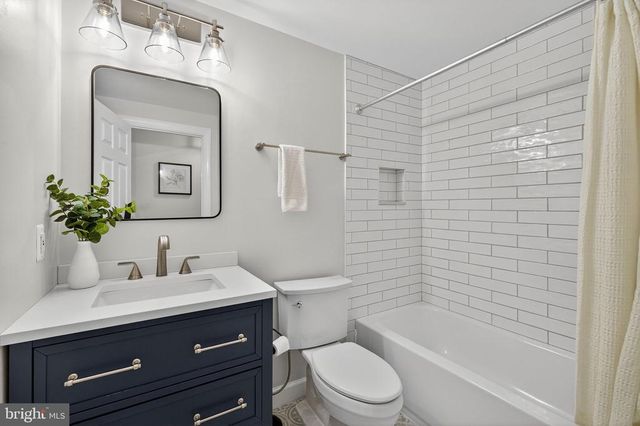 6410 NORDIX DR, Warrenton, VA 20187