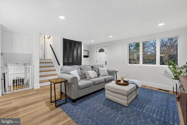 6410 NORDIX DR, Warrenton, VA 20187