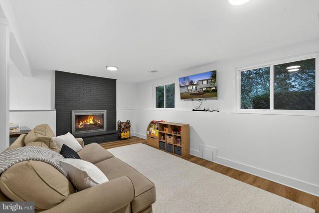 6410 NORDIX DR, Warrenton, VA 20187