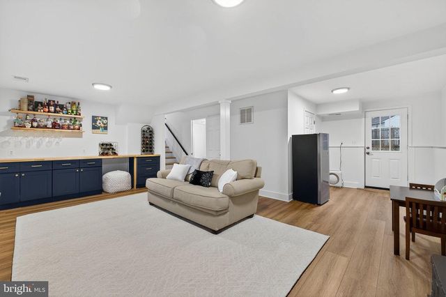 6410 NORDIX DR, Warrenton, VA 20187