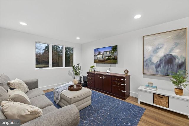 6410 NORDIX DR, Warrenton, VA 20187